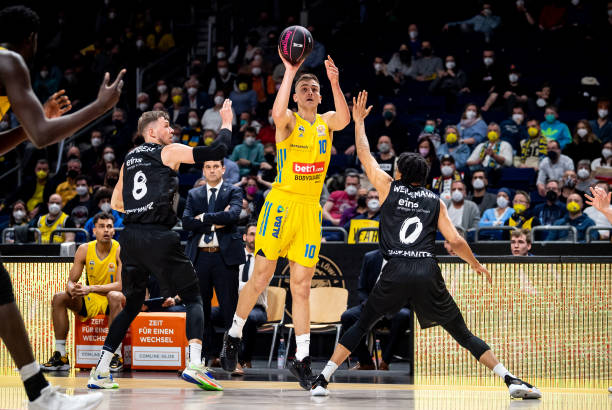 屡被拉入税 屡被拉入税