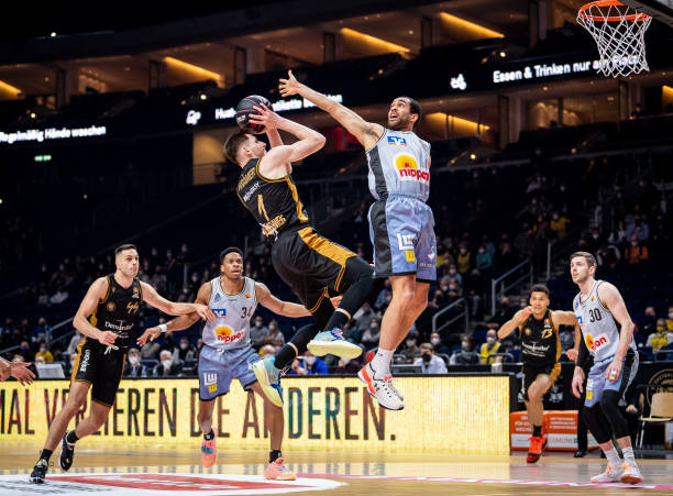 高球员参与 高球员参与